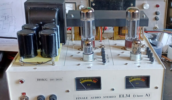Istruzioni, schemi e circuito stampato dell'amplificatore finale con valvole EL34 - Autore: Dott. Giuseppe Balletta I8SKG