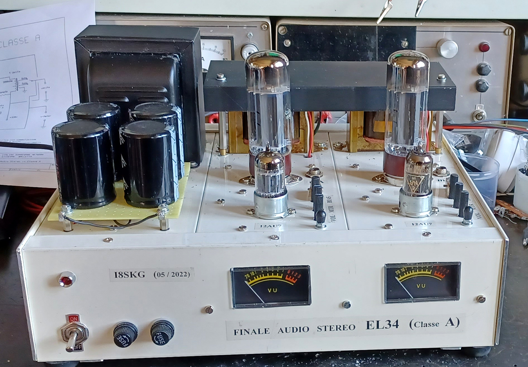 Istruzioni, schemi e circuito stampato dell'amplificatore finale con valvole EL34 - Autore: Dott. Giuseppe Balletta I8SKG